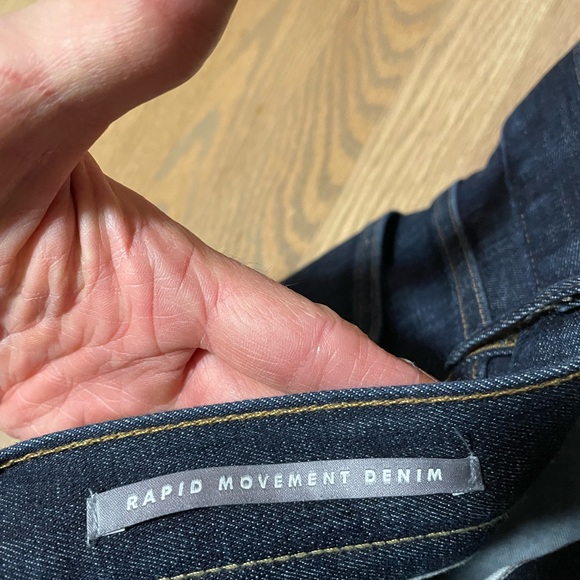 Banana Republic slim rapid movement denim. Stretch - Picture 6 of 7